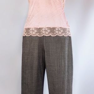 Dana Buchman Pants - Dana Bachman gray wool pants. Dana Buchman Pants - Dana Bachman gray wool pants.